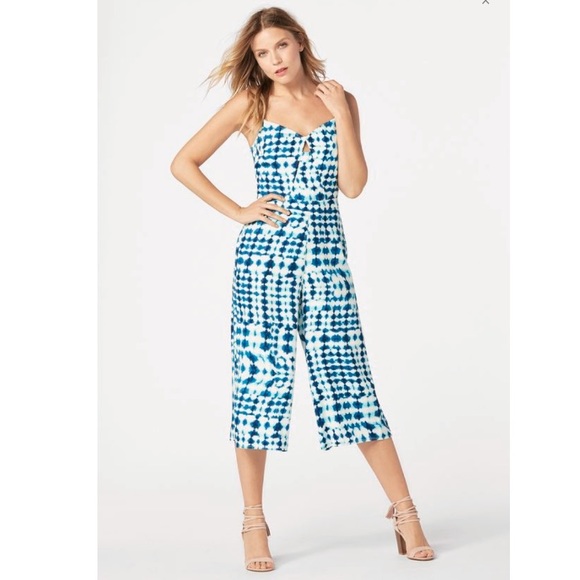 JustFab Culotte Jumpsuit in Blue Multi Print - Picture 2 of 8